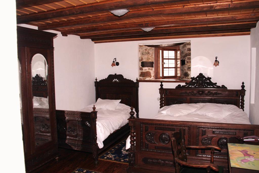 Bed and Breakfast Ta Xelidonakia Pinakátai Esterno foto