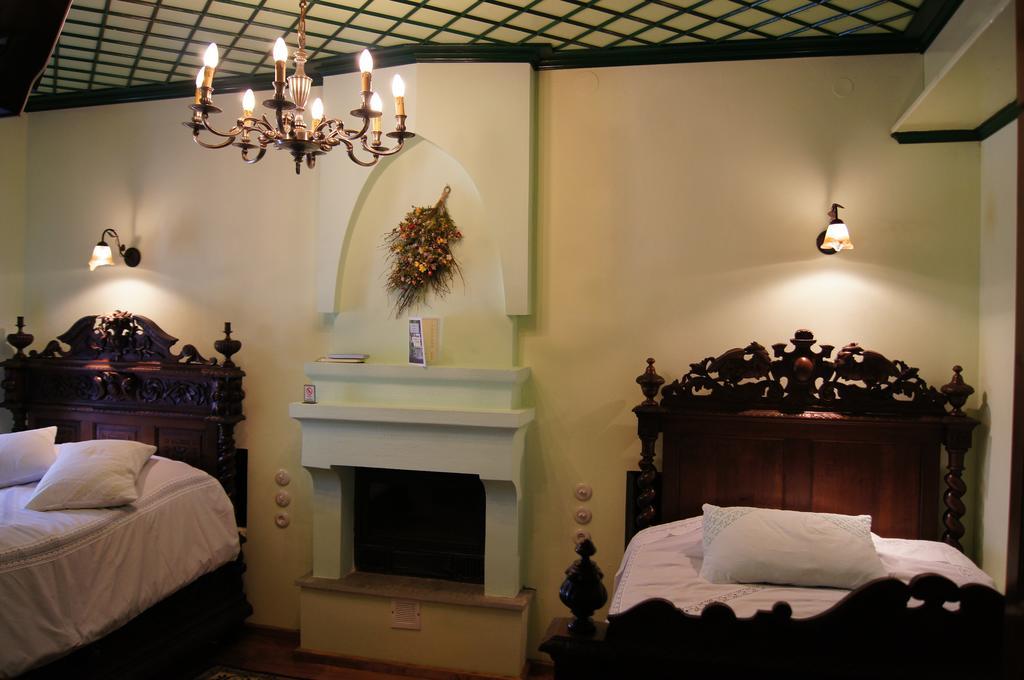 Bed and Breakfast Ta Xelidonakia Pinakátai Esterno foto