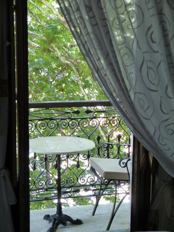 Bed and Breakfast Ta Xelidonakia Pinakátai Esterno foto