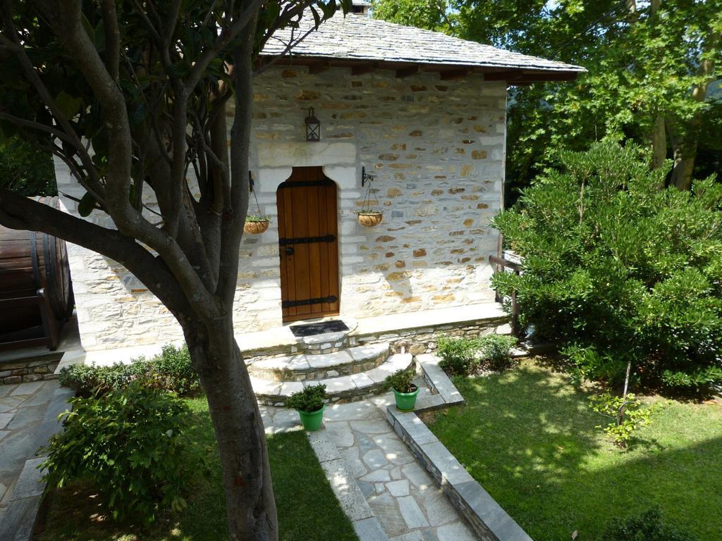 Bed and Breakfast Ta Xelidonakia Pinakátai Esterno foto